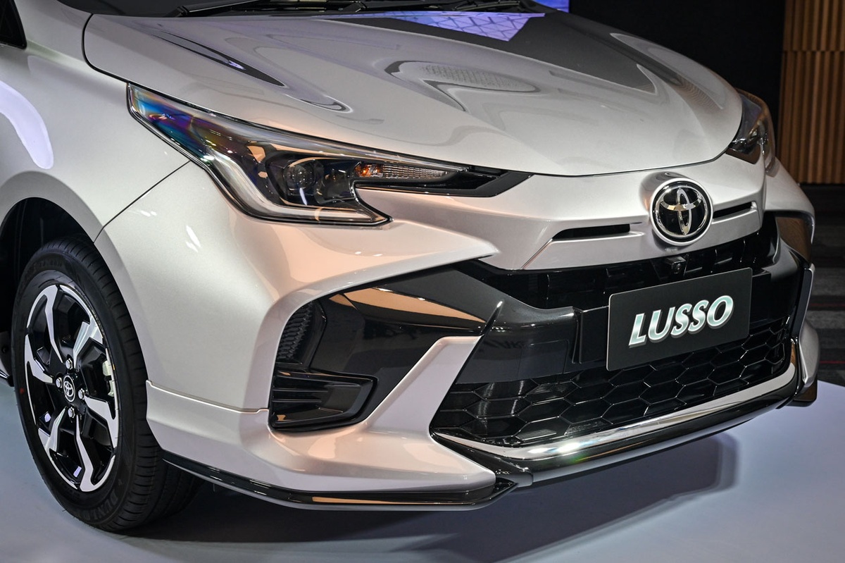 toyota yaris ban nang cap 2023 ra mat hinh 5