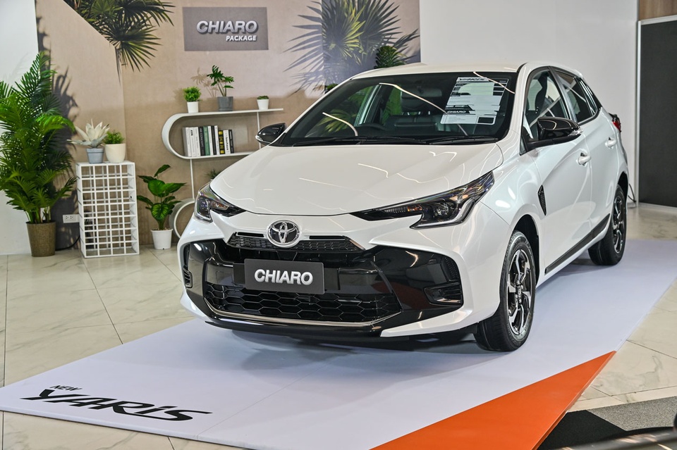 toyota yaris ban nang cap 2023 ra mat hinh 11