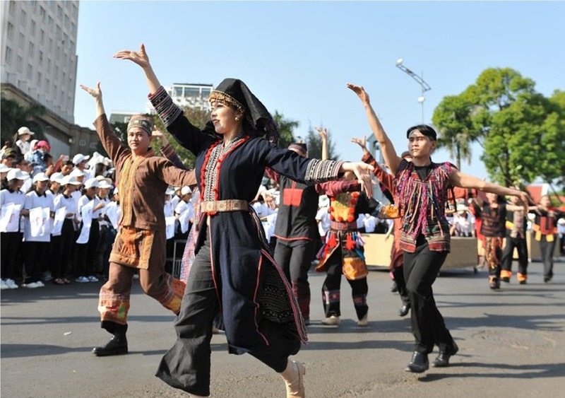 da sac mau le hoi duong pho buon ma thuot hinh 6