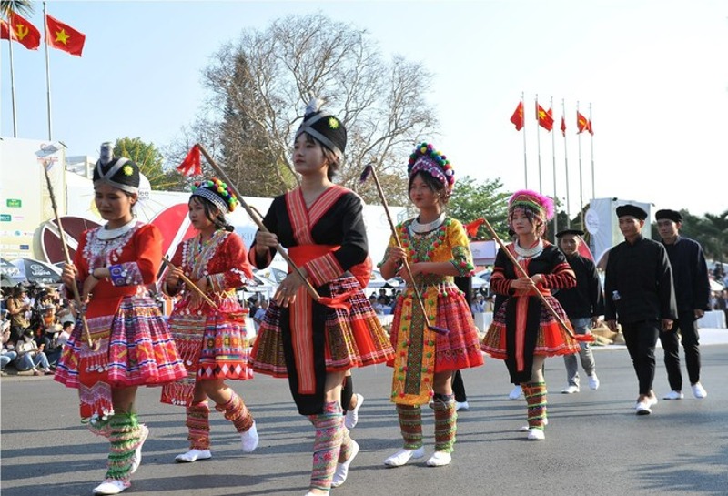 da sac mau le hoi duong pho buon ma thuot hinh 7