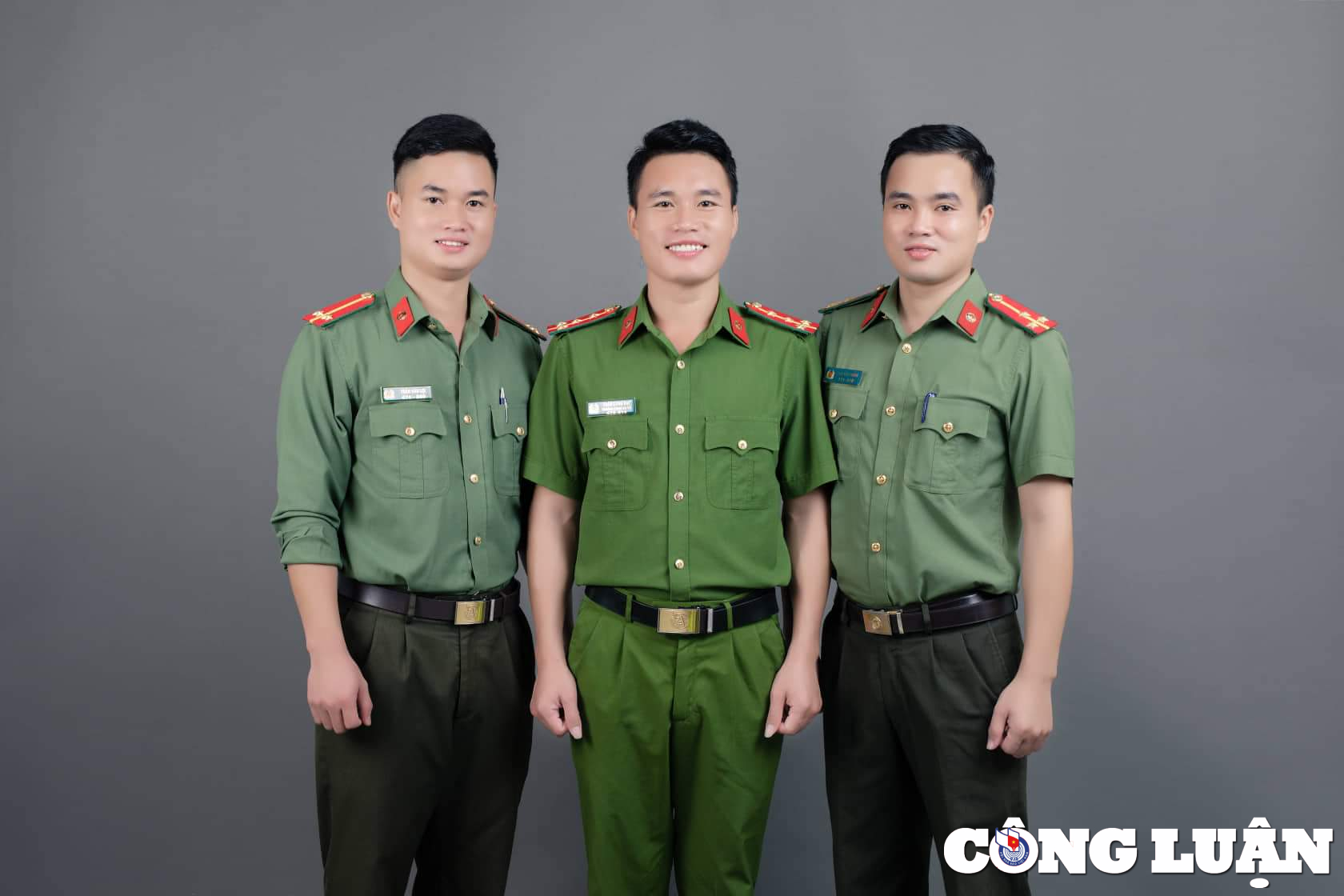 dai uy tran cong dai  nguoi chi huy cong an xa tre ban linh tan tuy voi nhan dan hinh 3