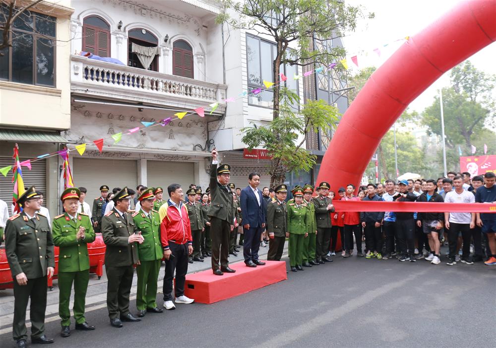 2500 nguoi tham gia ngay chay olympic khoi cac don vi truc thuoc bo cong an hinh 3