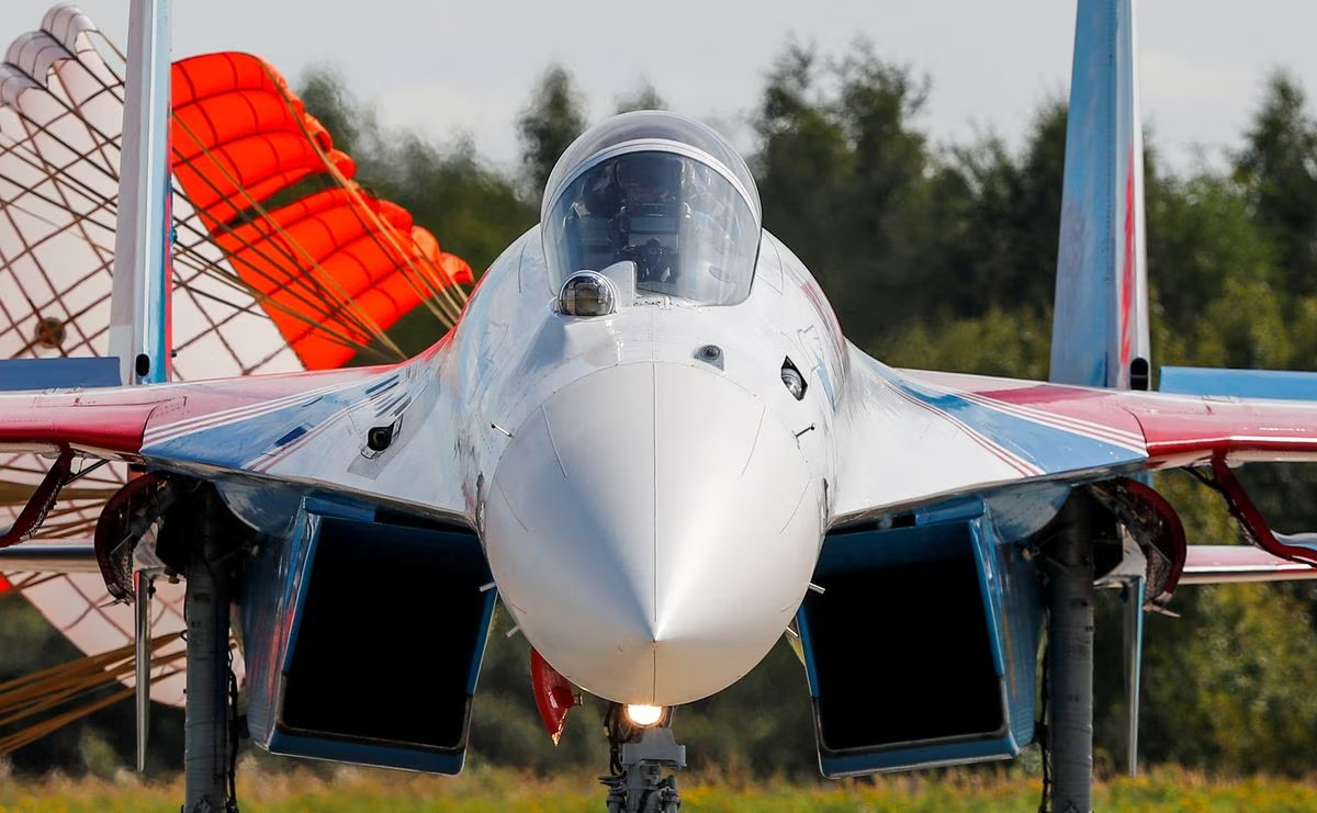 iran mua may bay chien dau su 35 cua nga hinh 1