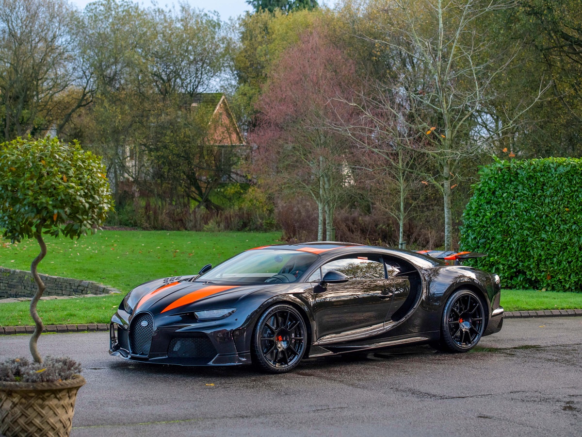 Cận cảnh dàn siêu xe Bugatti triệu USD cực hiếm tụ họp tại Mỹ