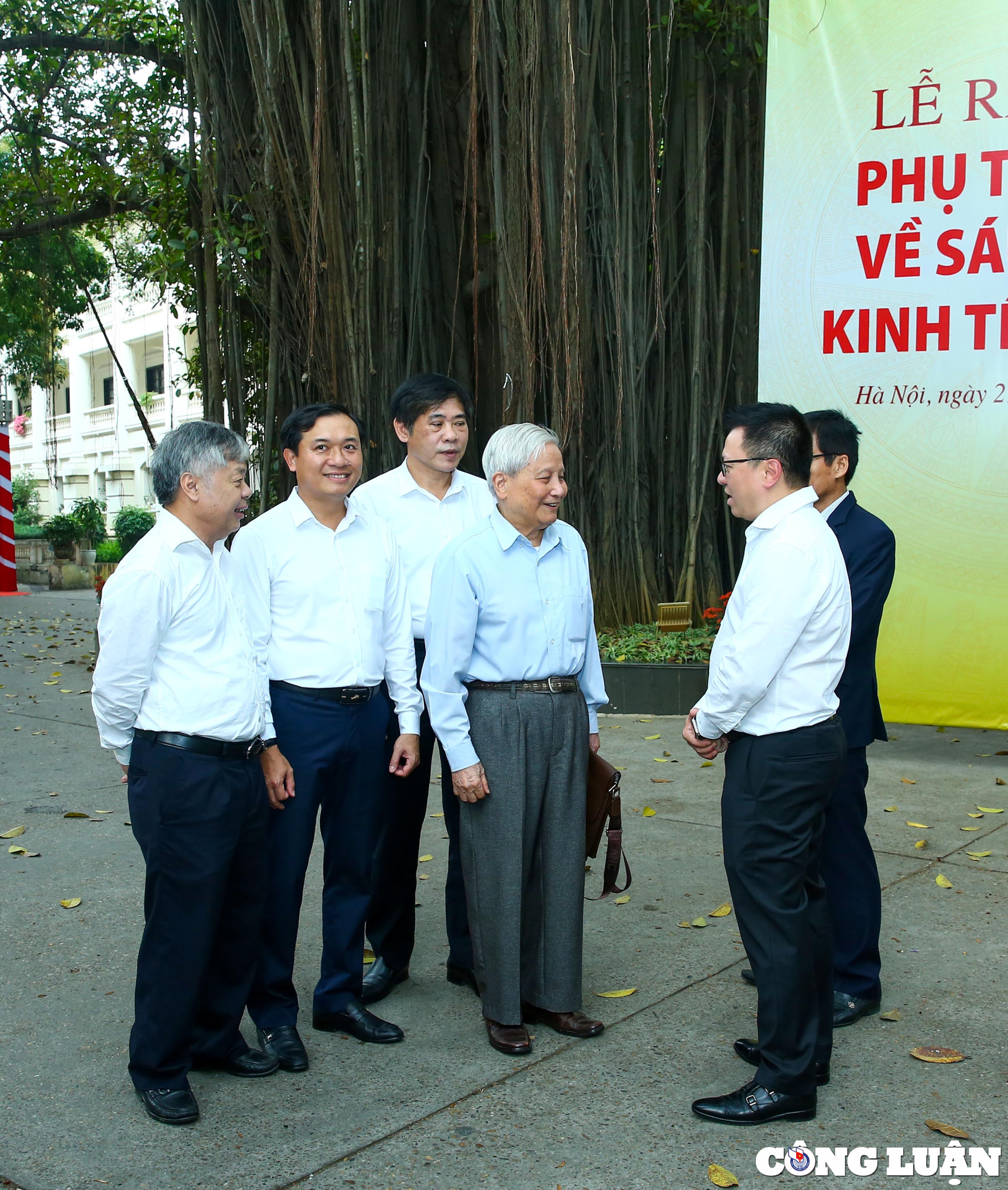 bao nhan dan ra mat phu truong ve sau vung kinh te xa hoi hinh 6