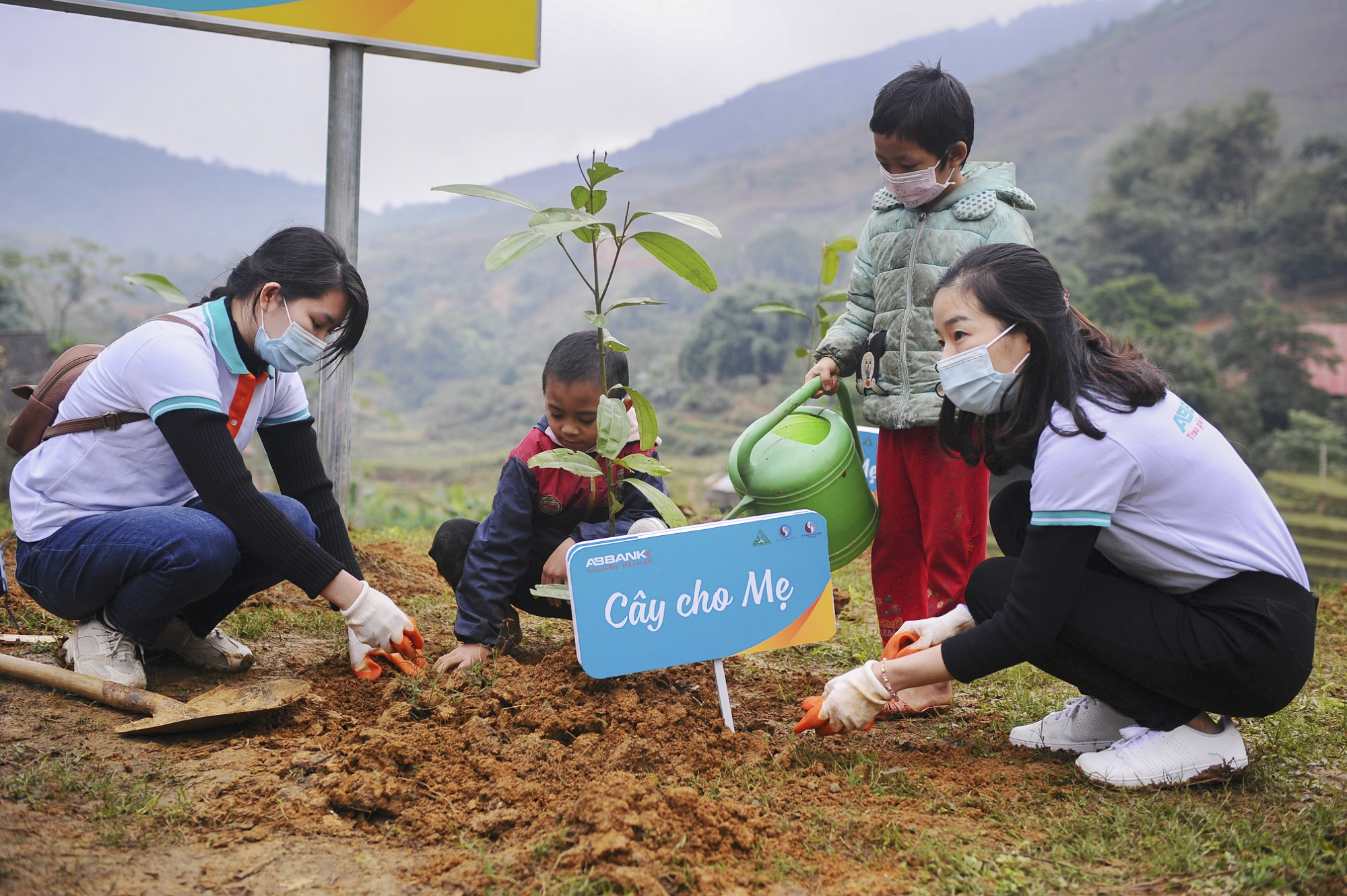 hanh trinh gieo mam hanh phuc cua abbank hinh 2