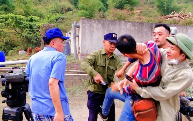 cuc bao chi de nghi cong an tinh hoa binh dieu tra lam ro cac doi tuong hanh hung nha bao hinh 2