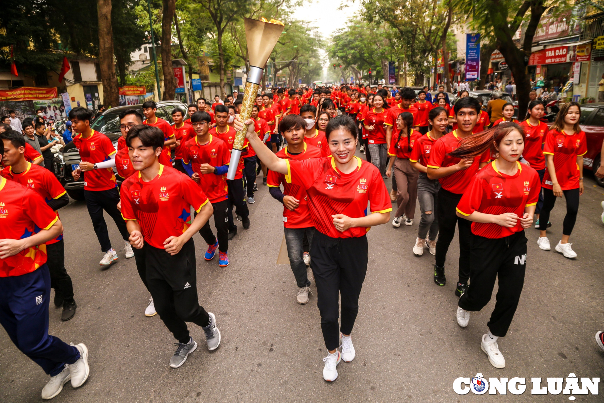 200 van dong vien viet nam tham gia le ruoc duoc sea games 32 hinh 8