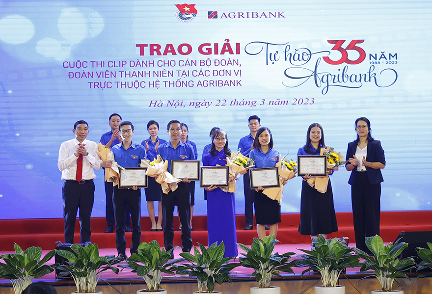 tuoi tre agribank chung suc nang cao hinh anh va thuong hieu agribank hinh 11