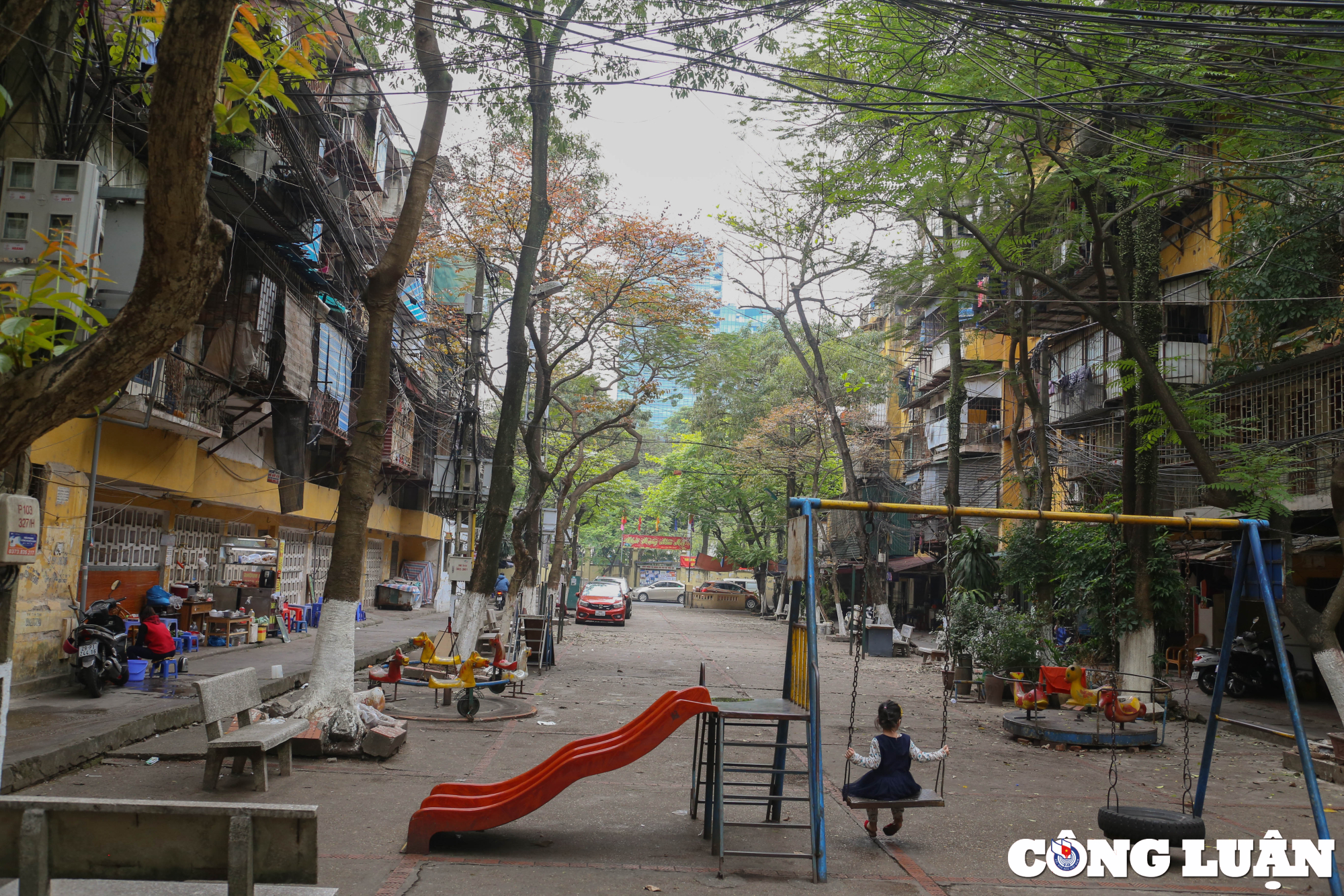 ha noi hoi thoi tu tung tai khu tap the xuong cap tram trong o cau giay hinh 2