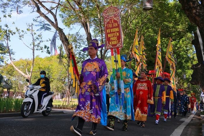 hue dau tu hon 500 ty dong de tro thanh kinh do ao dai hinh 4