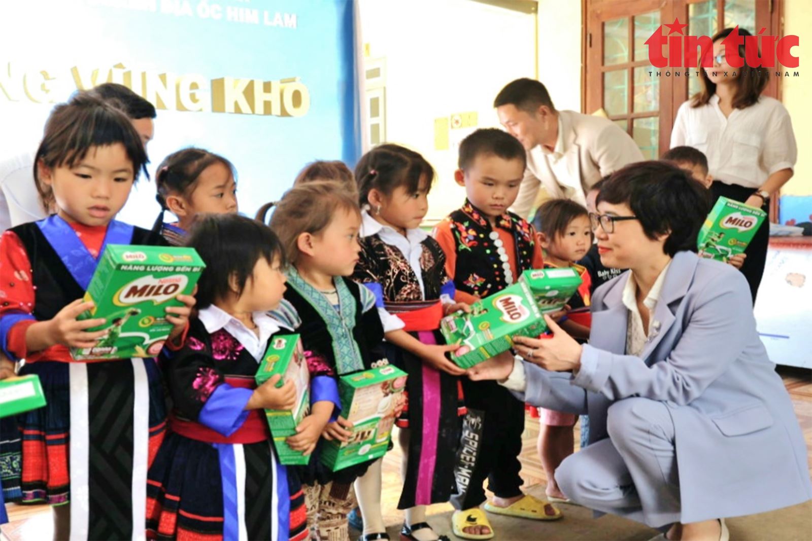 bao tin tuc trien khai chuong trinh dong hanh cung vung kho tai huyen phong tho tinh lai chau hinh 2