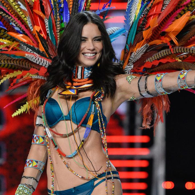 cuu thien than adriana lima tro lai voi victorias secret hinh 1