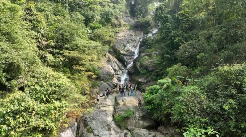 Tour du lịch mới trải nghiệm đỉnh núi Tây Côn Lĩnh (Hà Giang) - 2