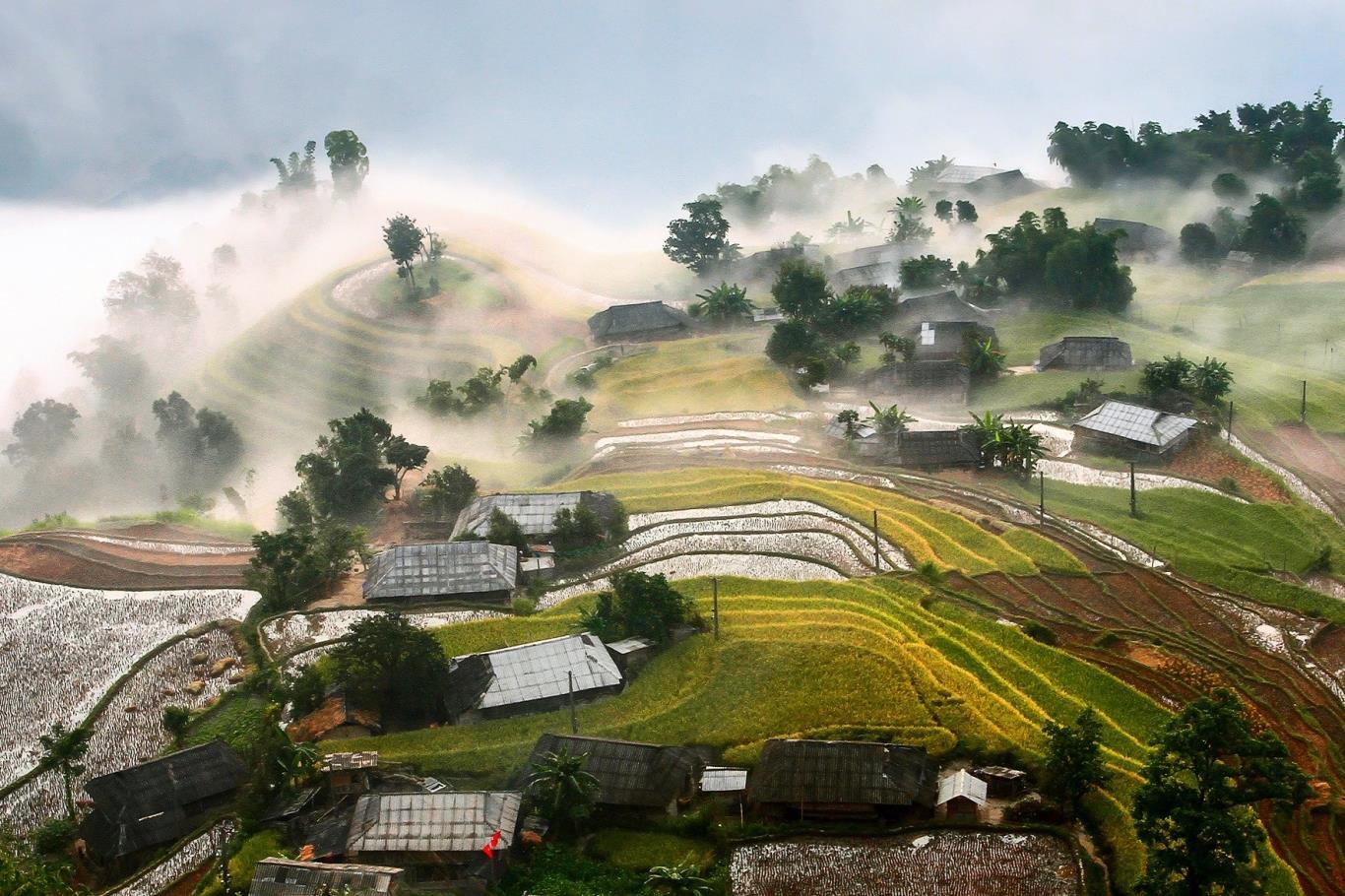 tour du lich moi trai nghiem dinh nui tay con linh ha giang hinh 1