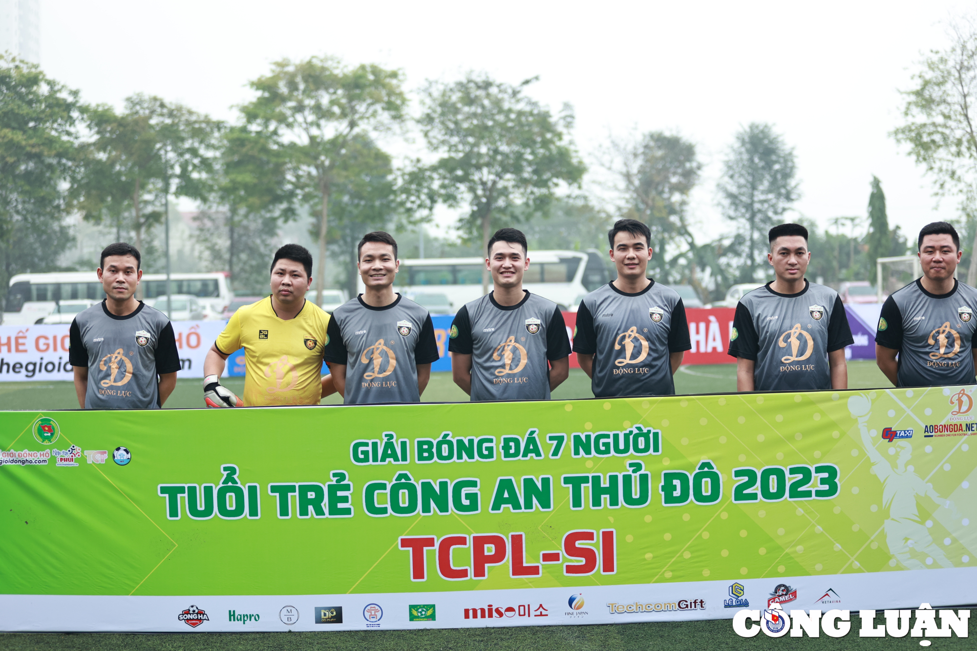 khai mac vck giai bong da 7 nguoi tuoi tre cong an thu do 2023 hinh 8