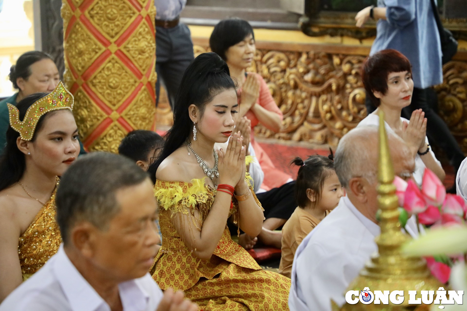 dong bao khmer ron rang don tet chol chnam thmay hinh 10