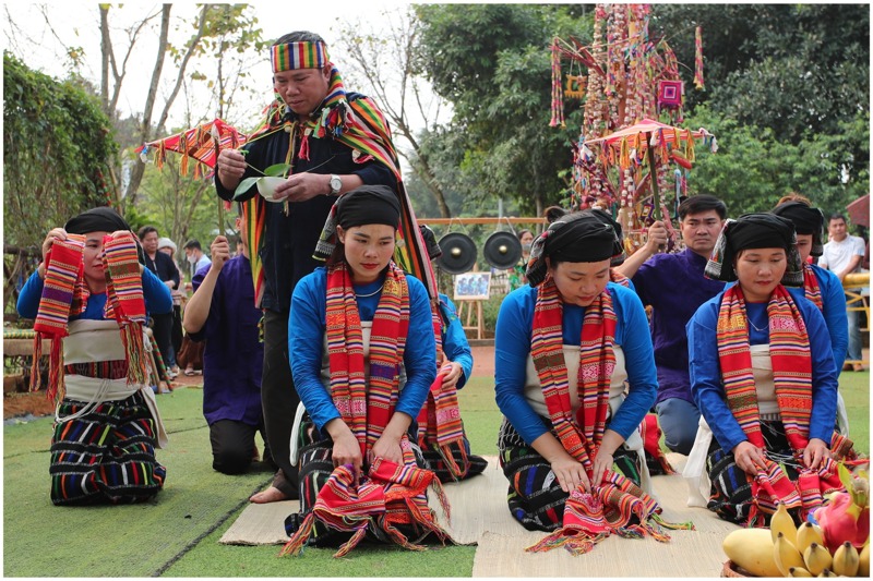 dong bao dan toc thai tai hien le hoi cha mun o lang van hoa hinh 2