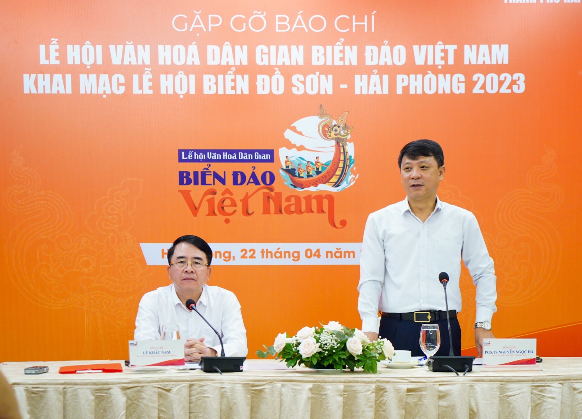 hop bao cung cap thong tin ve le hoi van hoa dan gian bien dao viet nam hinh 1