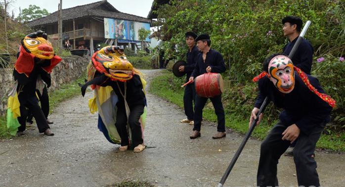 vu lang lang son bao ton ban sac van hoa truyen thong gan voi du lich hinh 3