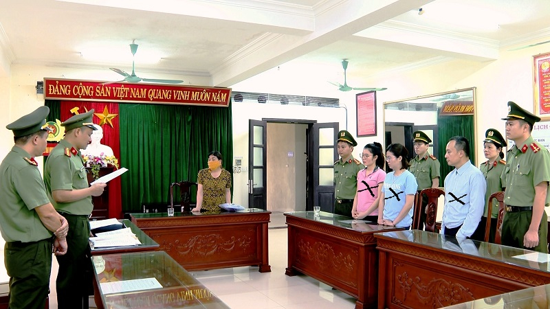 khoi to 2 giam doc doanh nghiep tai ninh binh lien quan duong day mua ban hoa don trai phep hinh 1