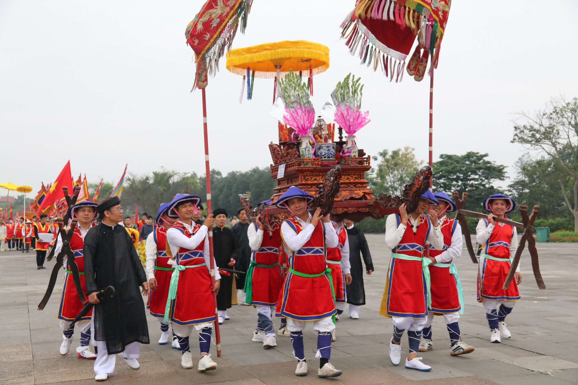 phu tho doc dao le ruoc kieu cua cac xa phuong vung ven den hung hinh 4