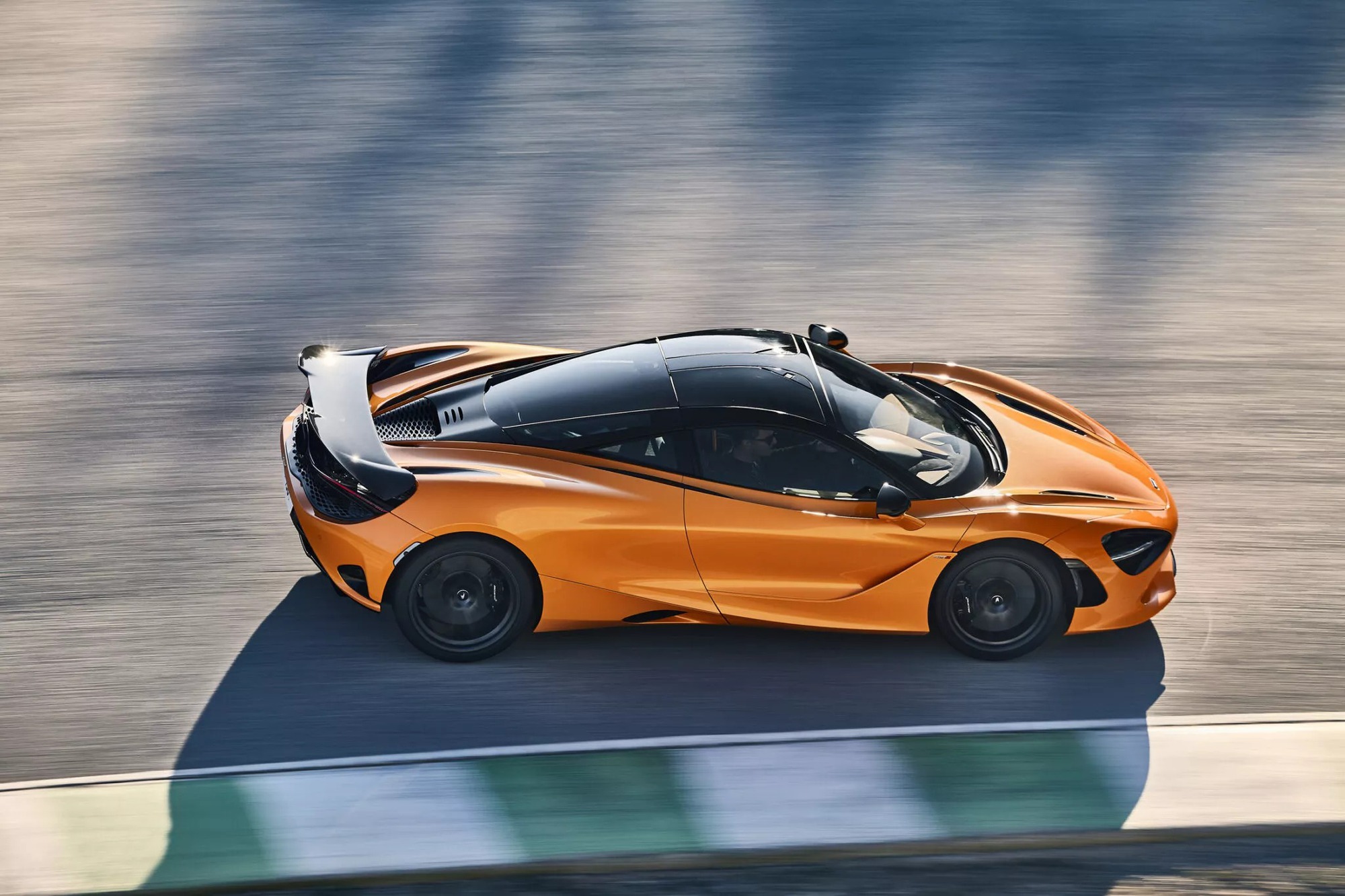 mclaren 750s  mau xe thay the 720s chot gia tu gan 20 ty dong o viet nam hinh 6