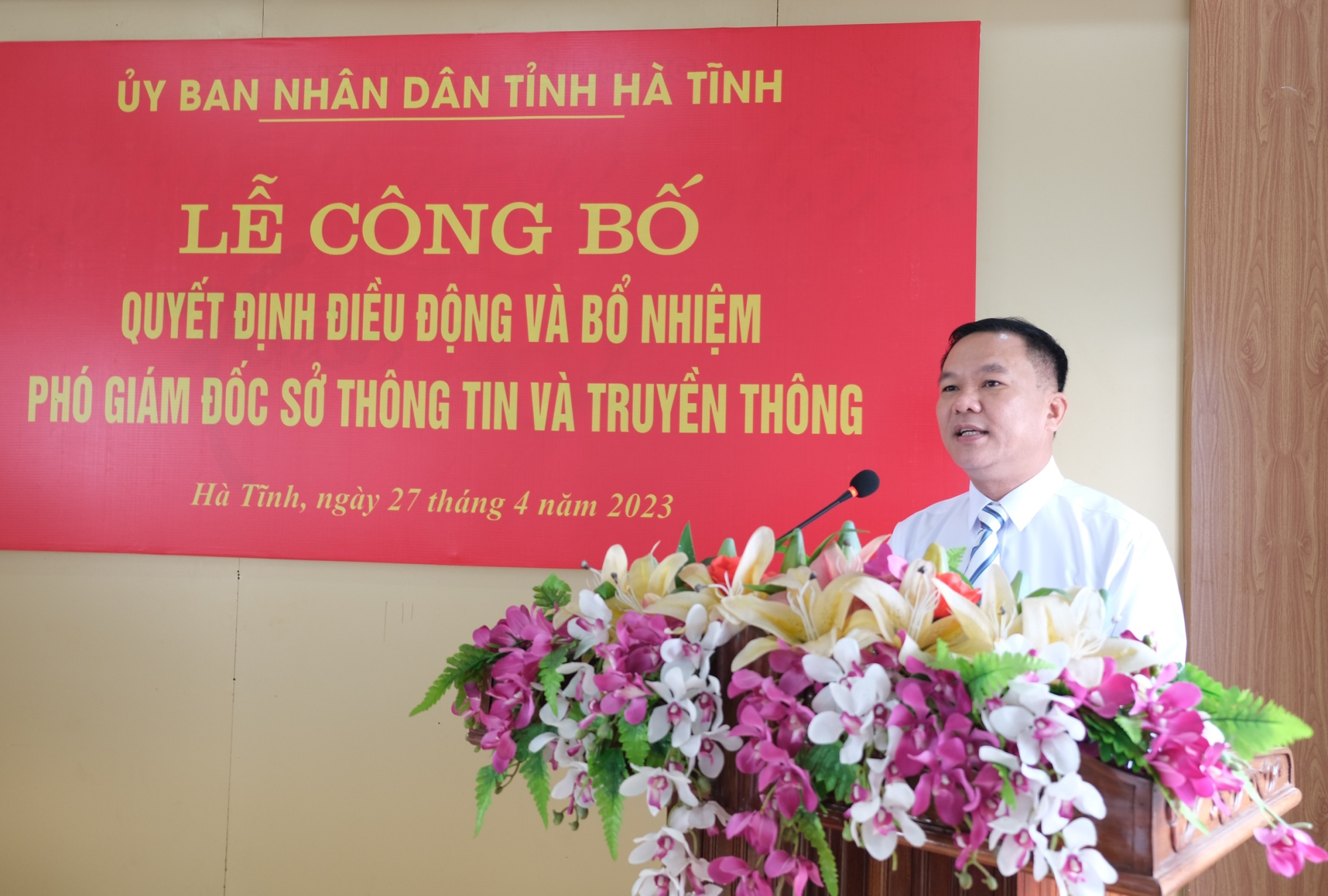 ong duong kim nga duoc bo nhiem lam pho giam doc so thong tin va truyen thong ha tinh hinh 2