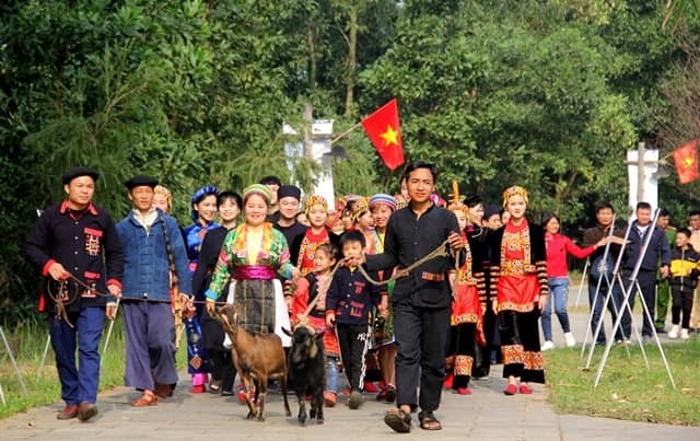 hap dan cac hoat dong ngay hoi non song thong nhat tai lang van hoa hinh 4