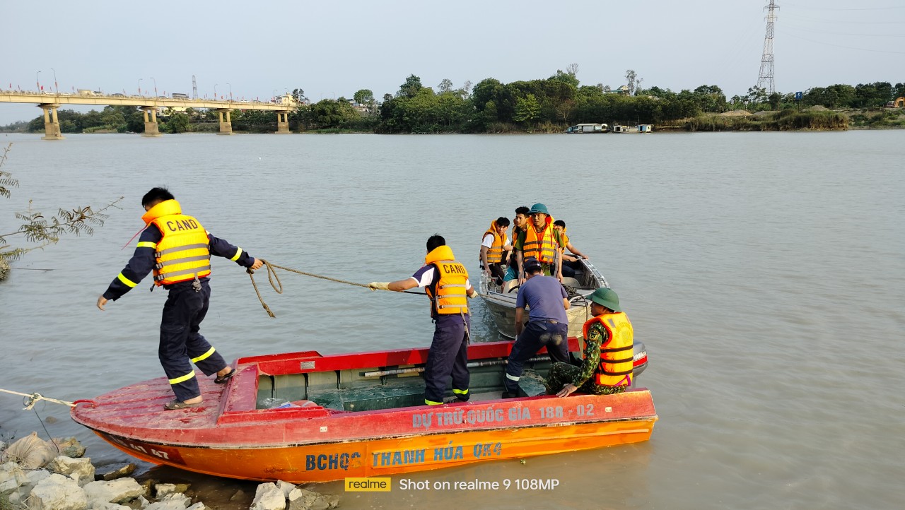 thanh hoa tim thay nam thanh nien 22 tuoi nhay cau hinh 1