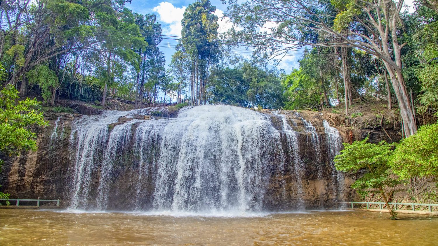 huong ve coi nguon dang huong tuong nho vua hung tai den tho au lac tinh lam dong hinh 4