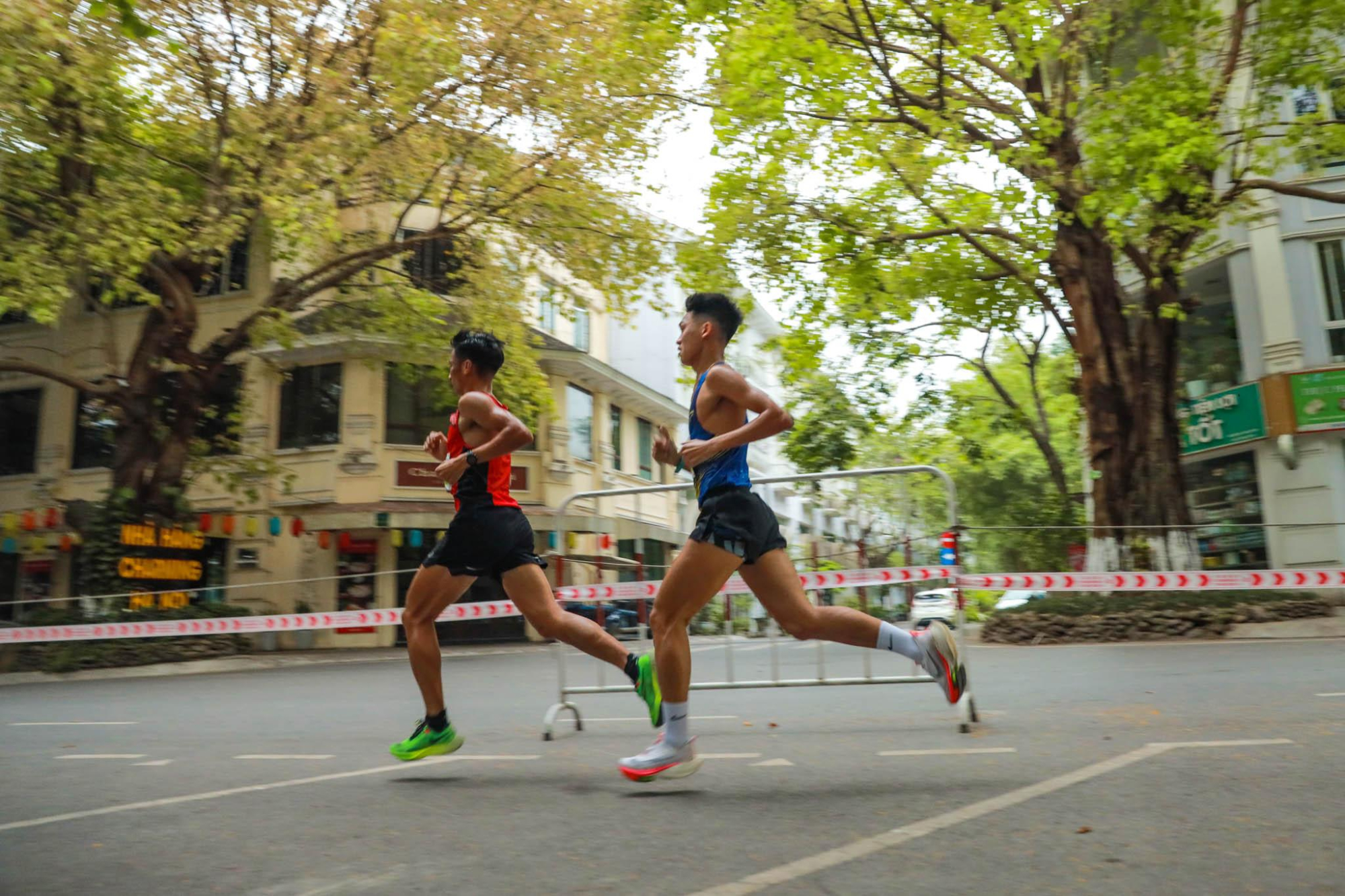 nhung khoanh khac kho quen tren duong dua ecopark marathon 2023 hinh 6