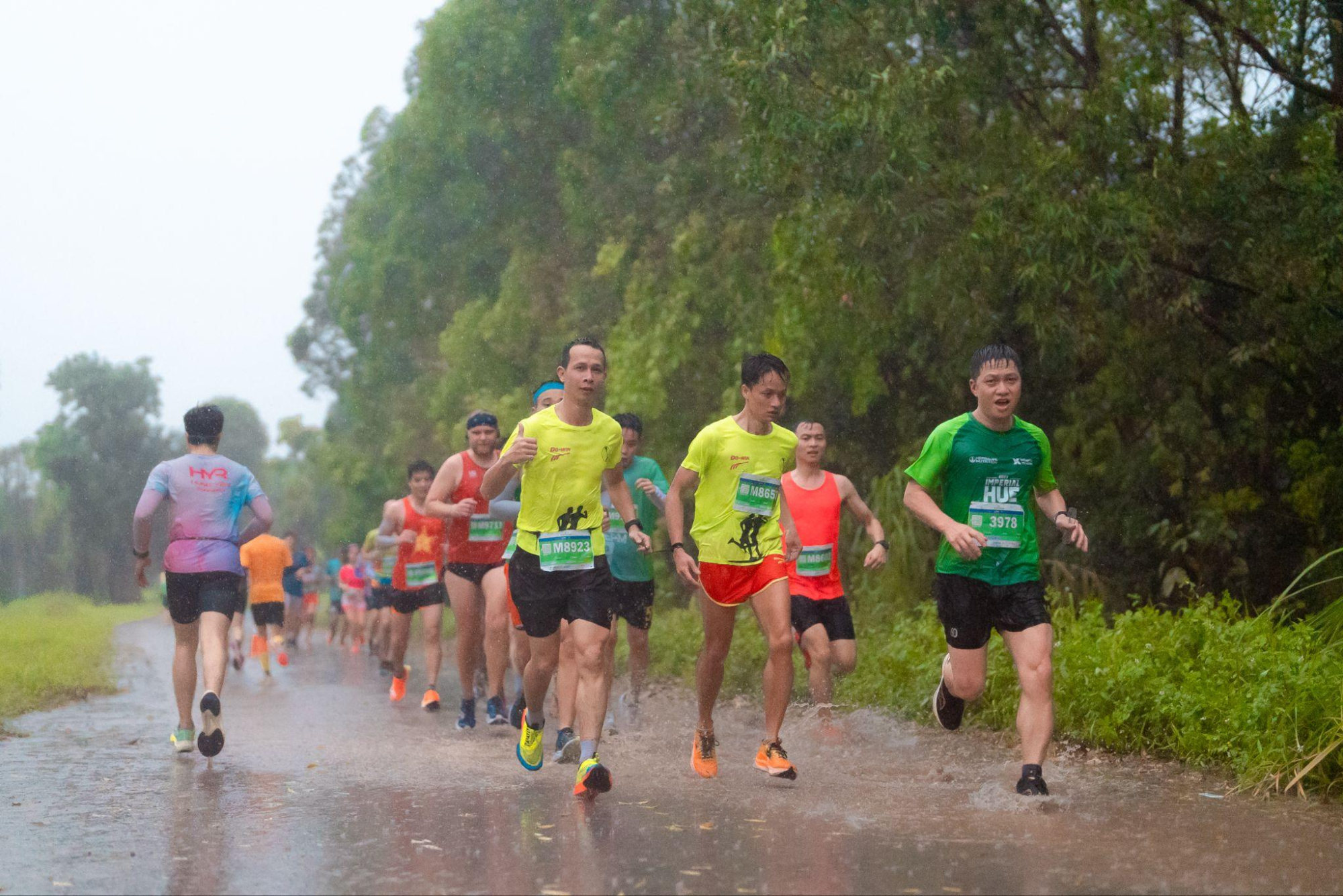 nhung khoanh khac kho quen tren duong dua ecopark marathon 2023 hinh 4