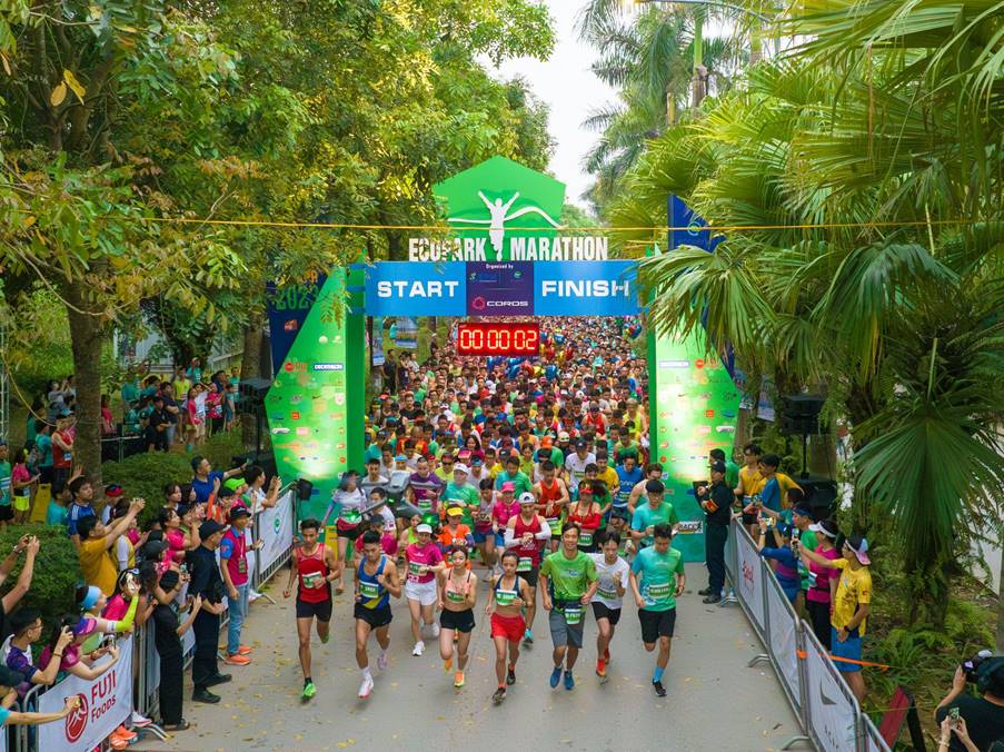 thien nhien xanh hut mat o giai chay ecopark marathon 2023 hinh 1