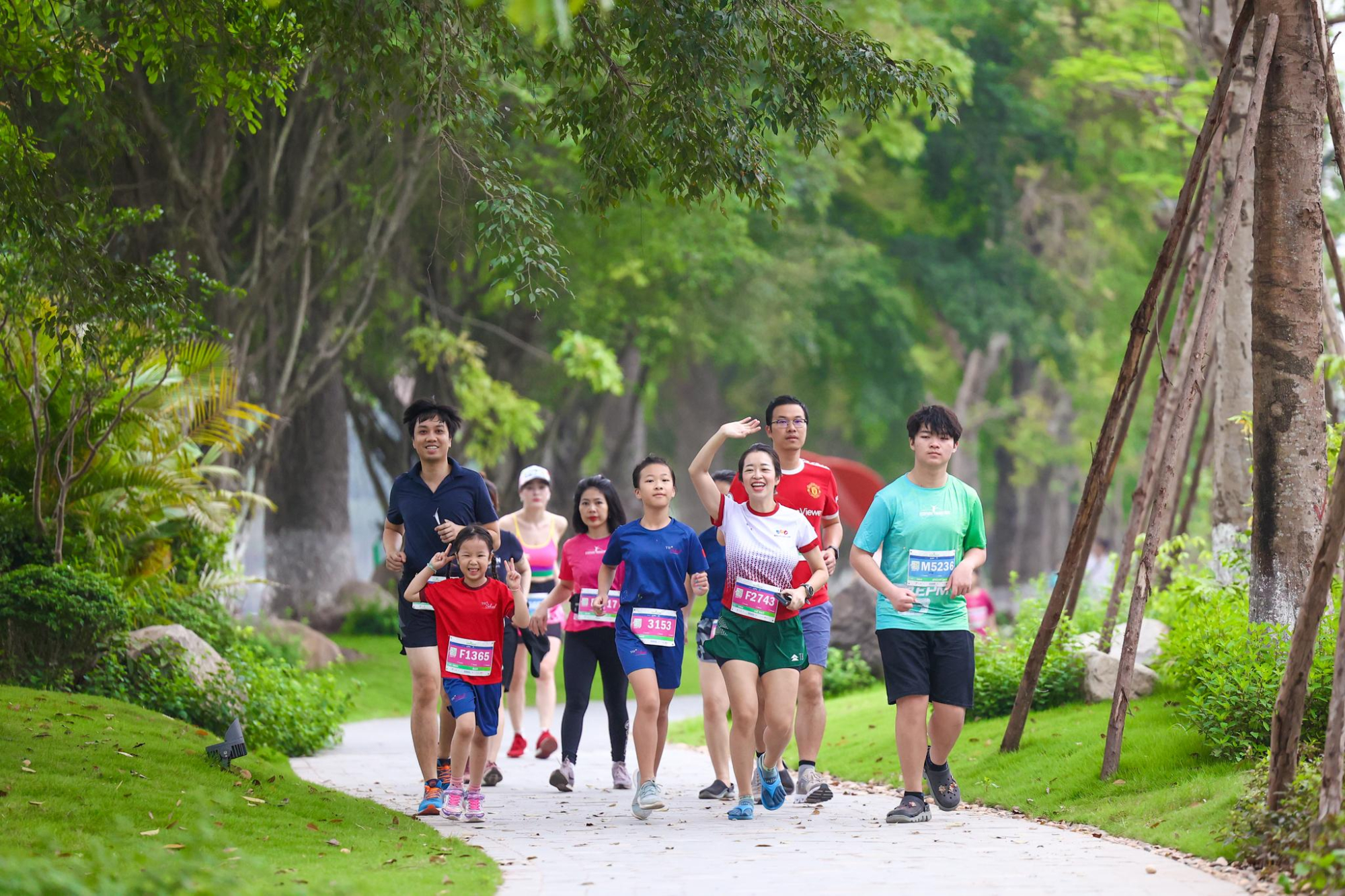 thien nhien xanh hut mat o giai chay ecopark marathon 2023 hinh 5