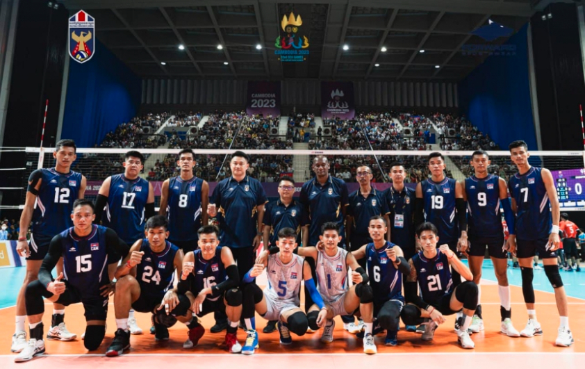 Đội tuyển bóng chuyền nam Campuchia chính thức có mặt tại chung kết SEA Games 32. Ảnh: thethao247