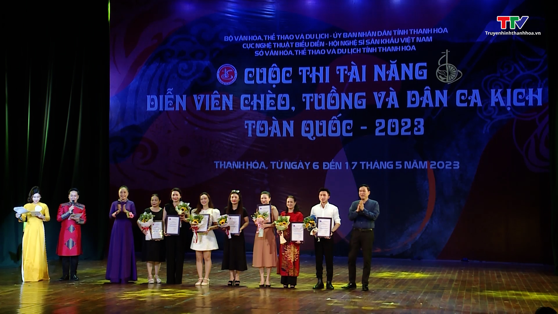 Chiều ngày 11/5, Cuộc thi Tài năng diễn viên Tuồng và Dân ca kịch toàn quốc 2023 diễn ra Lễ bế mạc và trao giải tại Nhà hát Lam Sơn (TP Thanh Hóa).