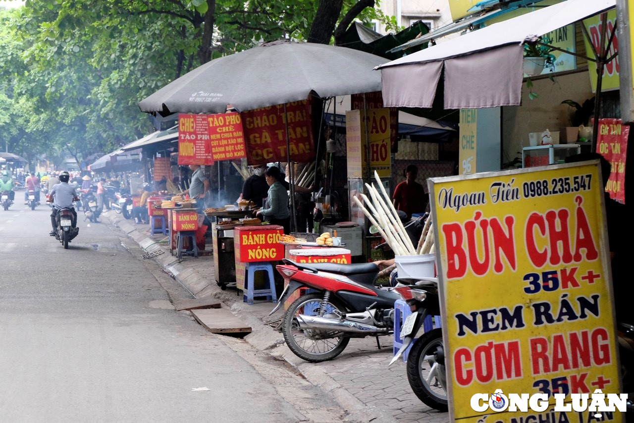 tai dien tinh trang lan chiem via he long duong de kinh doanh tai ha noi hinh 2