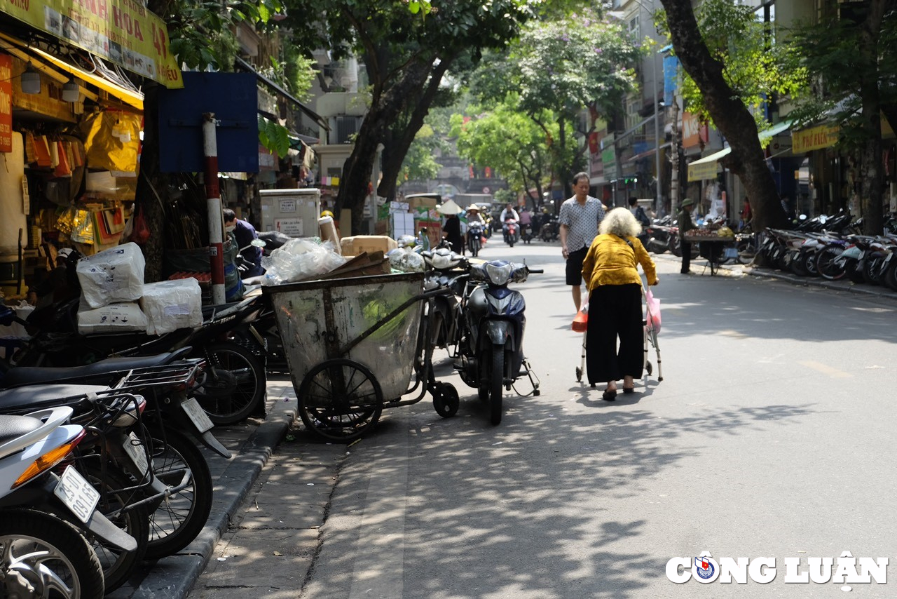 tai dien tinh trang lan chiem via he long duong de kinh doanh tai ha noi hinh 9