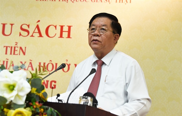 Trưởng ban Tuyên giáo Trung ương Nguyễn Trọng Nghĩa phát biểu tại buổi lễ.