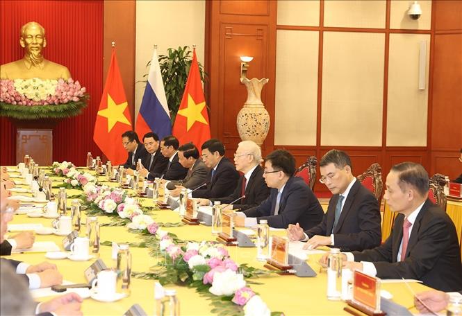 tong bi thu nguyen phu trong hoi dam voi chu tich dang nuoc nga thong nhat dmitry medvedev hinh 3