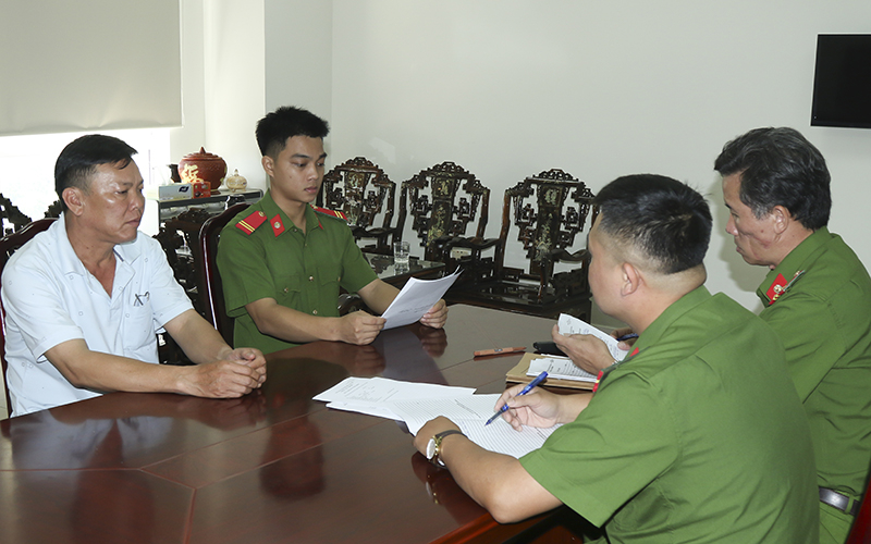 doi tuong bi truy na hon 30 nam ra dau thu o quang binh hinh 1