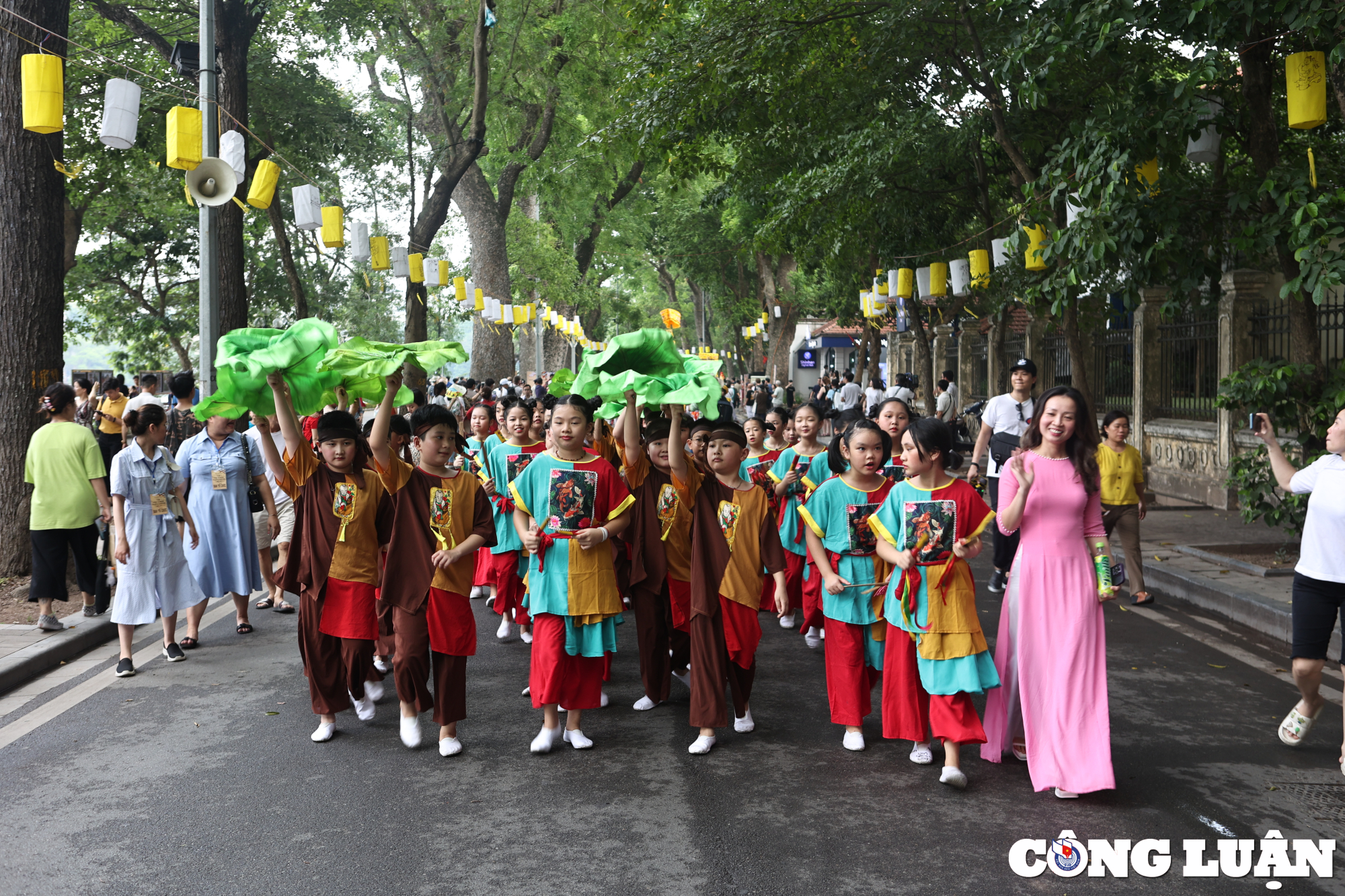 doc dao voi le ruoc kieu ky niem 595 nam su kien vua le thai to dang quang hinh 7