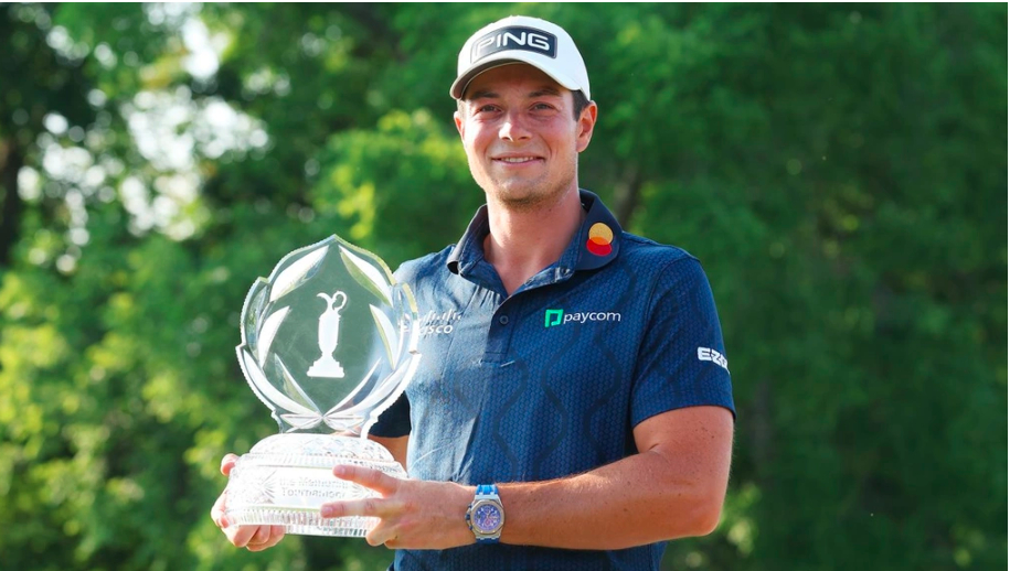 viktor hovland vo dich giai golf the memorial tournament hinh 1