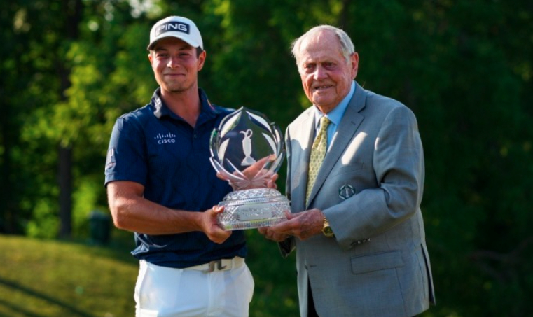 viktor hovland vo dich giai golf the memorial tournament hinh 3