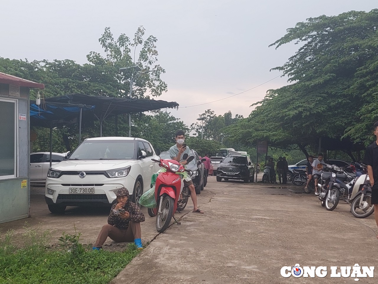 dan phuong ha noi bao dam viec di lai cua nhan dan tai ben pha tho an hinh 3