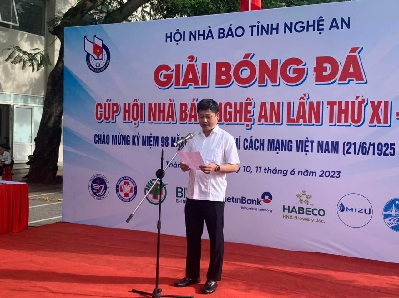 6 doi bong tranh tai o giai bong da cup hoi nha bao nghe an lan thu xi hinh 2