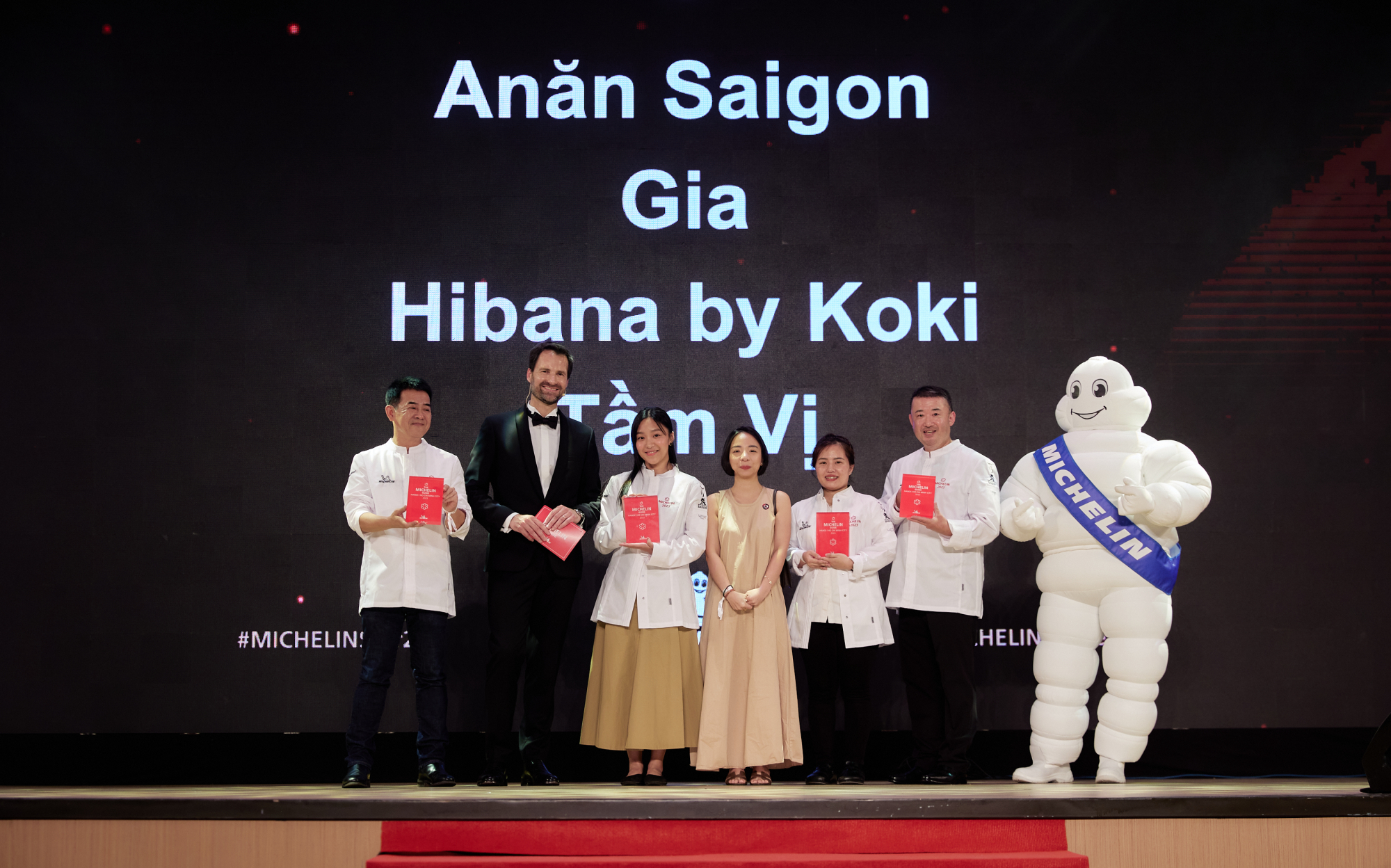 michelin guide lop xe ngoi sao va cuoc cach mang am thuc hinh 1