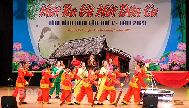 nhieu tiet muc dac sac trong lien hoan hat ru hat dan ca tinh binh dinh hinh 1