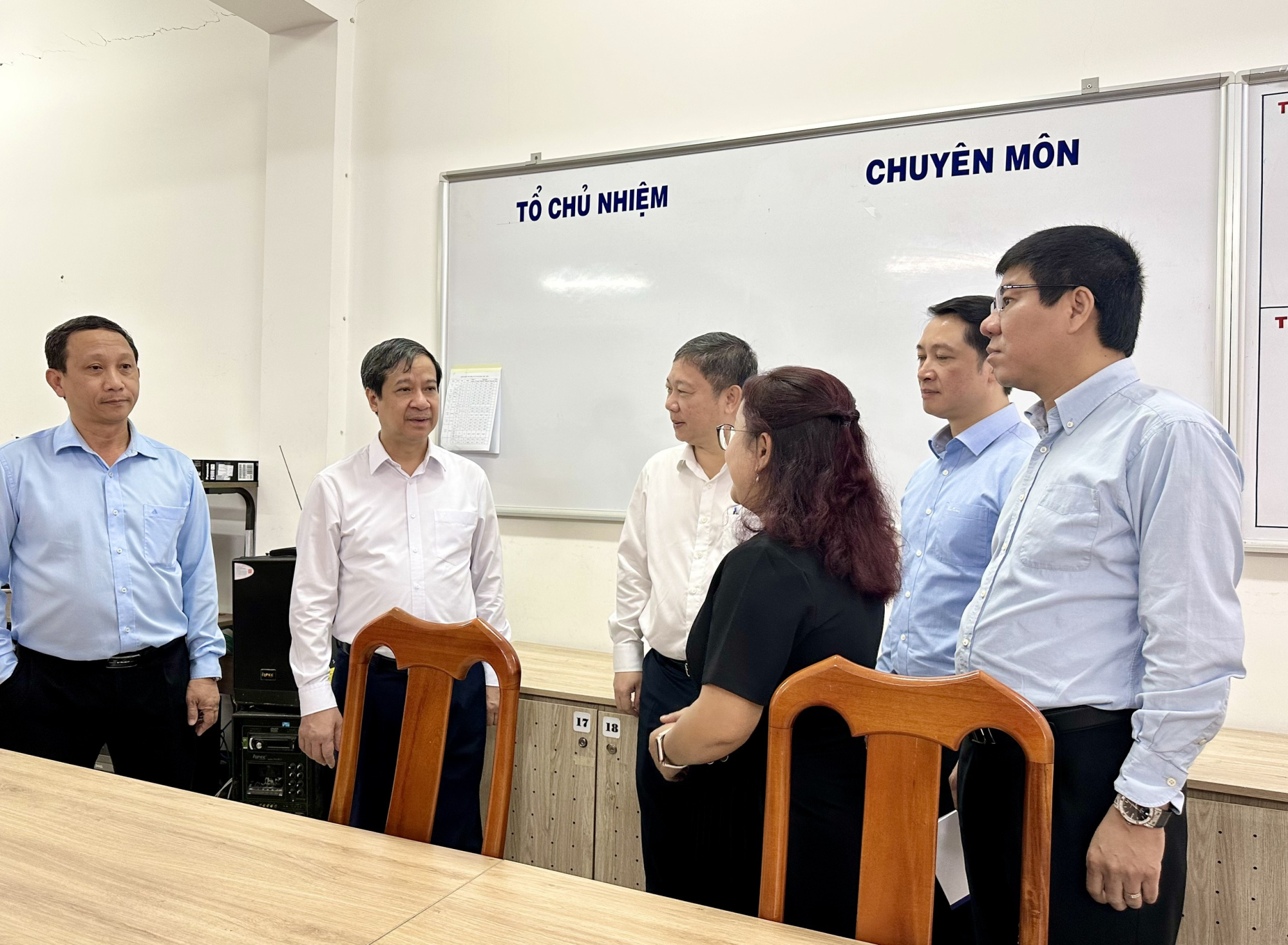 Bộ trưởng Nguyễn Kim Sơn trong chuyến công tác tại TP Hồ Chí Minh (ảnh TL)